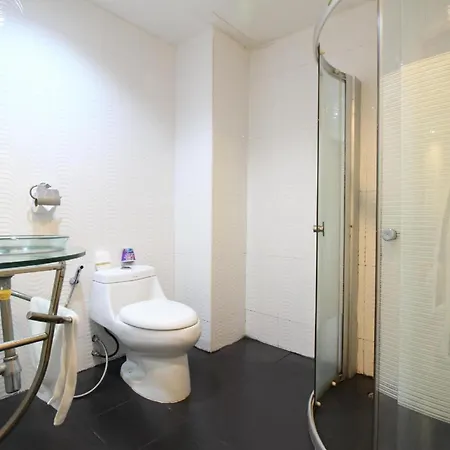 Diamond Residence Silom Bangkok Exterior foto